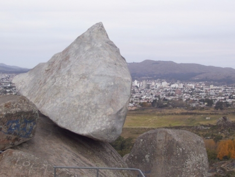 Piedra Movediza